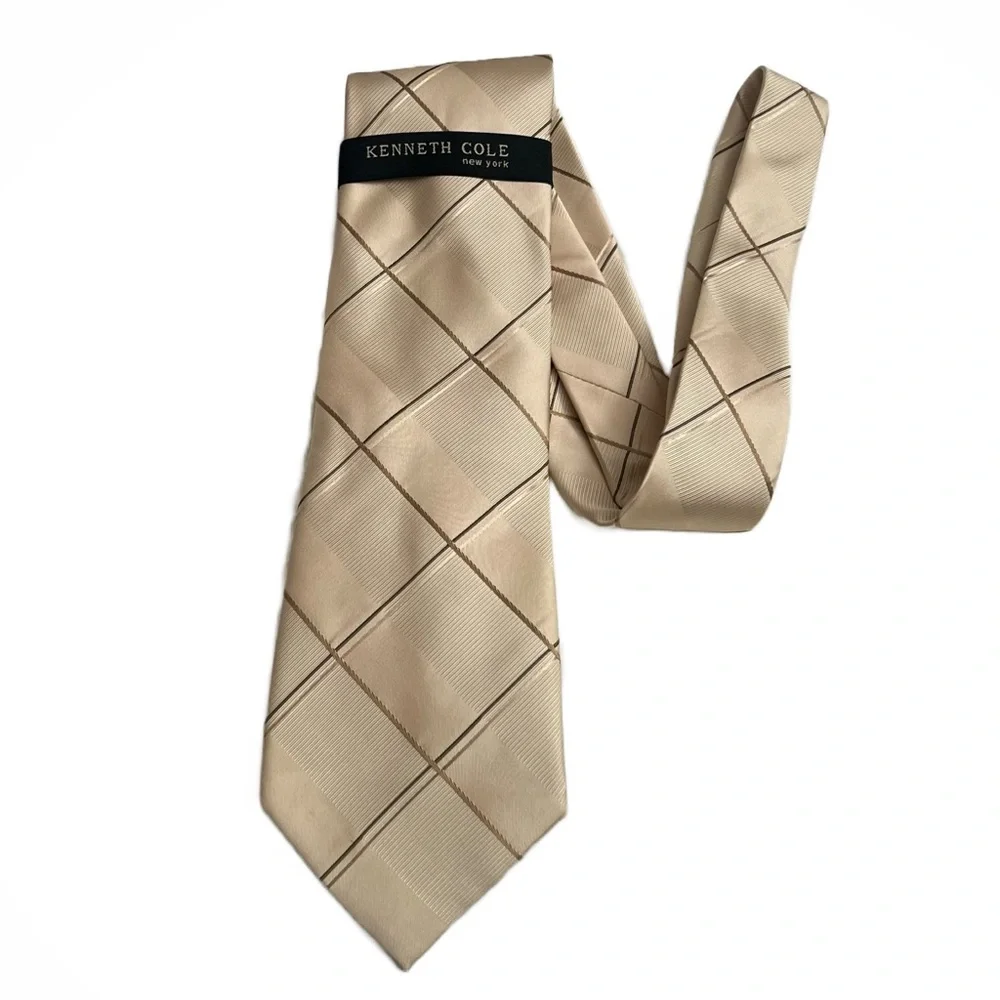 Kenneth‎ Cole 100% Silk Handmade Men’s Designer Tie Beige Striped Necktie